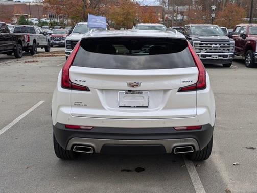 2022 Cadillac XT4 PREMIUM LUXURY
