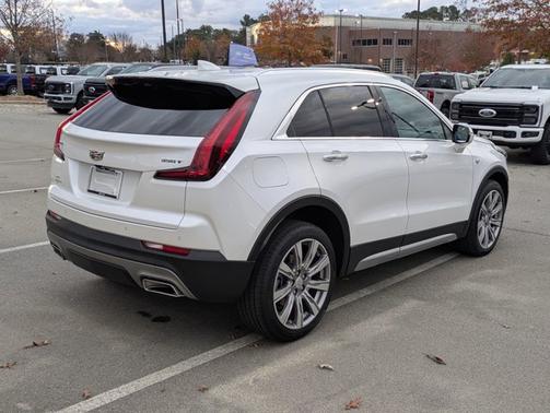 2022 Cadillac XT4 PREMIUM LUXURY