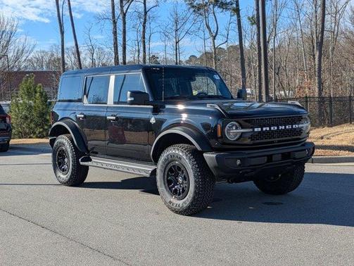 Shadow Black 2025 Ford Bronco Outer Banks SUV