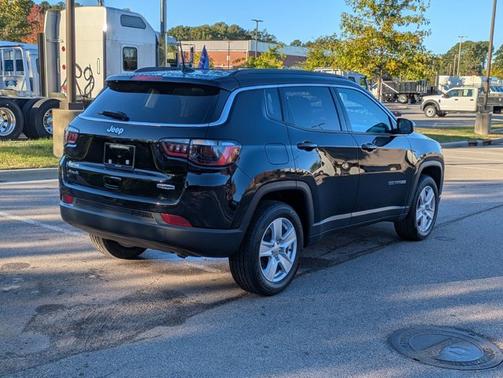2022 Jeep Compass LATITUDE