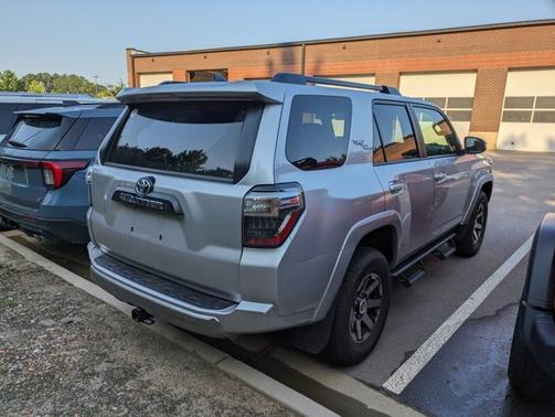 2024 Toyota 4Runner TRD OFF ROAD PREMIUM