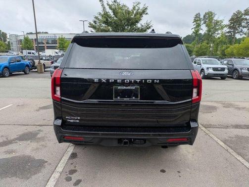 Black Metallic 2025 Ford Expedition Active