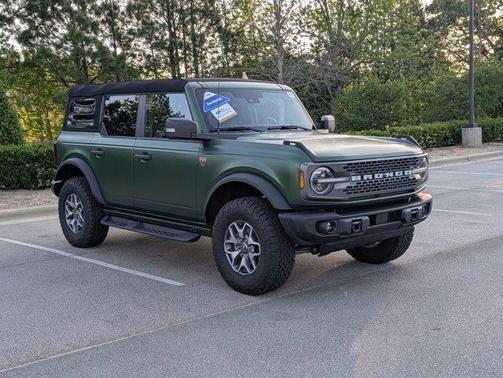 Green Metallic 2025 Ford Bronco Badlands