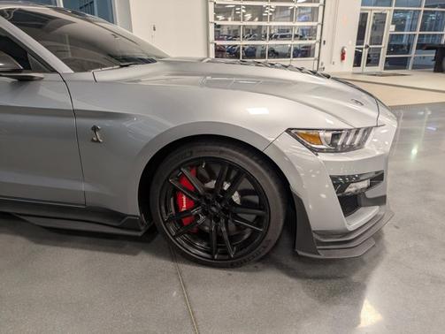 ICONIC SILVER 2021 Ford Mustang SHELBY GT500