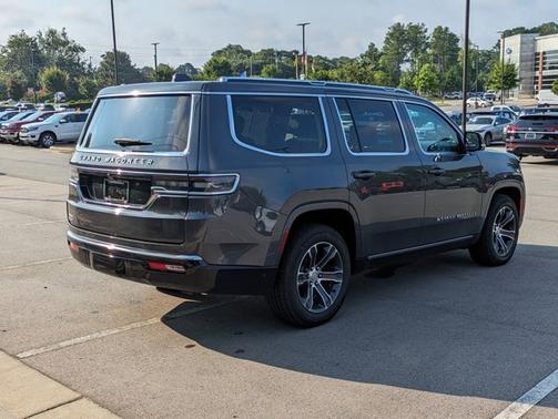 2023 Jeep Grand Wagoneer BASE