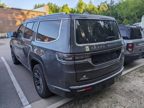 2023 Jeep Grand Wagoneer BASE