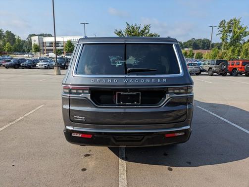 2023 Jeep Grand Wagoneer BASE
