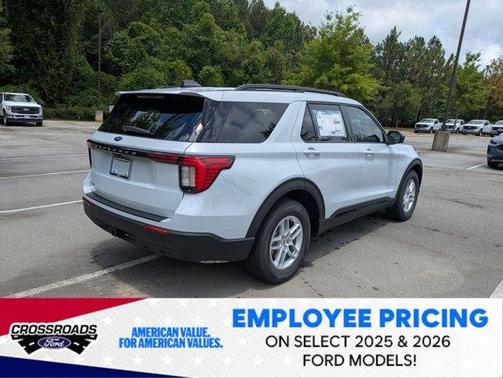 Star White 2026 Ford Explorer Active