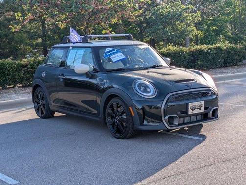 Copper 2023 MINI Hardtop Cooper S Classic