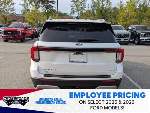 Star White 2026 Ford Explorer Platinum