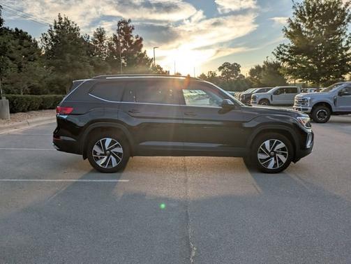 2024 Volkswagen Atlas 2.0T SE W/ TECHNOLOGY