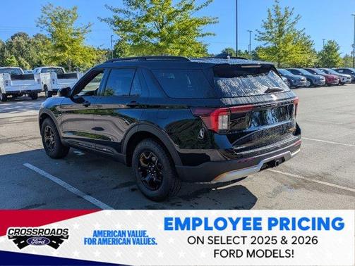 Agate Black Metallic 2026 Ford Explorer Tremor
