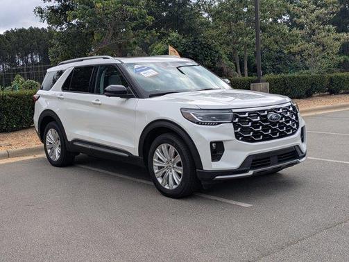 White Metallic 2025 Ford Explorer Platinum