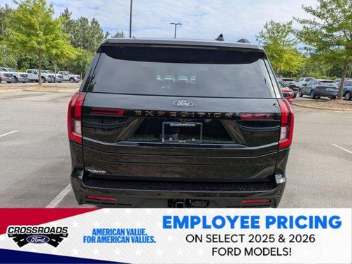Agate Black Metallic 2026 Ford Expedition Tremor