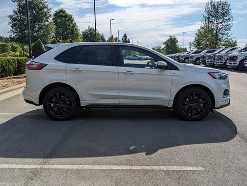 2022 Ford Edge ST LINE