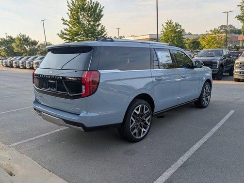 Glacier Gray Metallic 2026 Ford Expedition Max Platinum