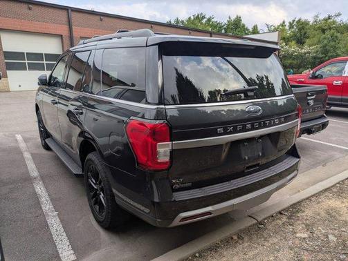 Gray Metallic 2024 Ford Expedition XLT
