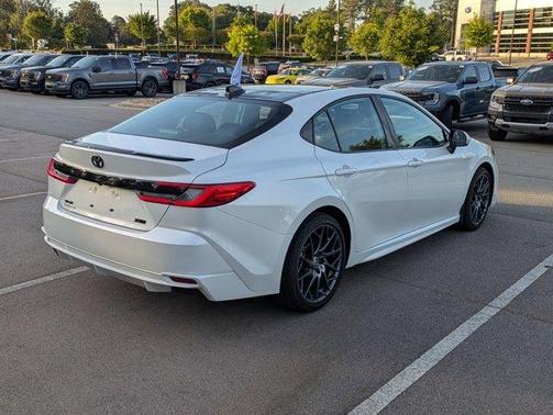 Pearl 2025 Toyota Camry XSE