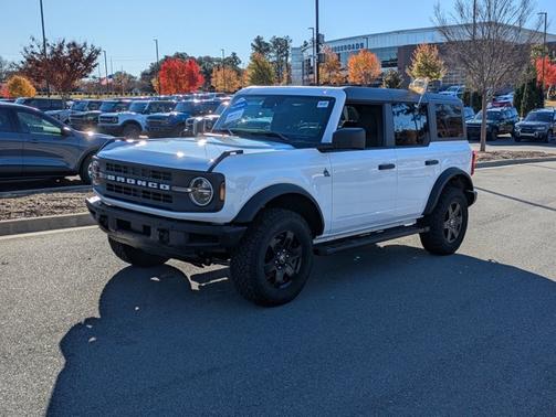 2023 Ford Bronco BLACK DIAMOND