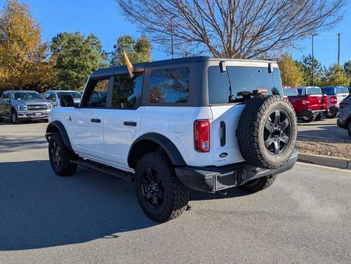 2023 Ford Bronco BLACK DIAMOND