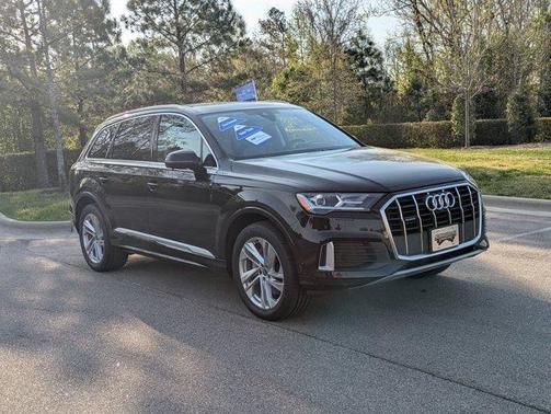 Orca Black Metallic 2021 Audi Q7 45 Premium Plus