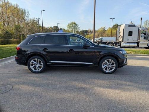 Orca Black Metallic 2021 Audi Q7 45 Premium Plus