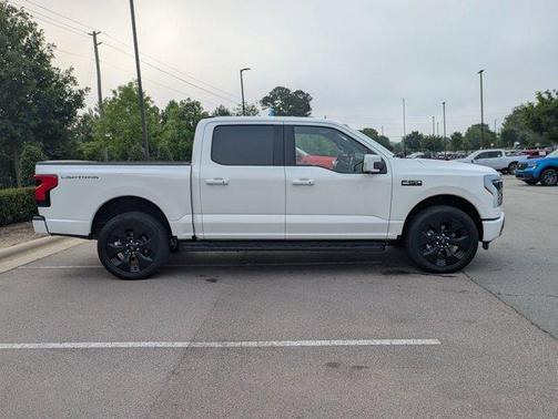 White Metallic 2025 Ford F-150 Lightning Platinum