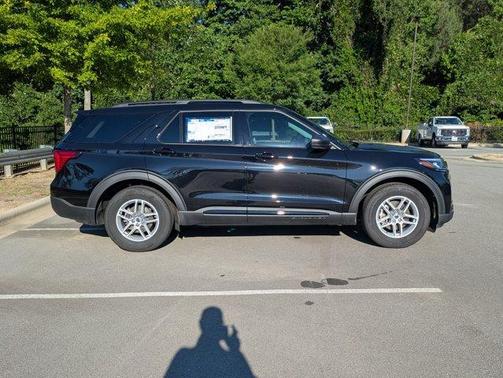 Agate Black Metallic 2026 Ford Explorer Active