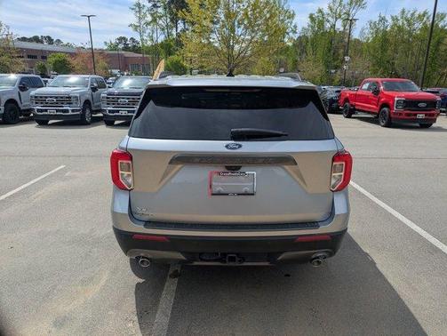 Iconic Silver Metallic 2023 Ford Explorer XLT