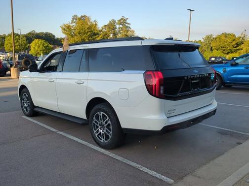 STAR WHITE MET TRI-COAT 2025 Ford Expedition ACTIVE