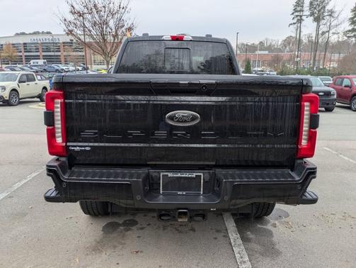 2023 Ford F-350 LARIAT SUPER DUTY