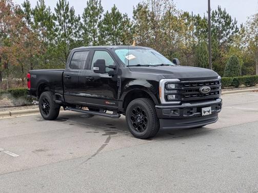 2023 Ford F-350 LARIAT SUPER DUTY