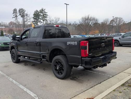 2023 Ford F-350 LARIAT SUPER DUTY