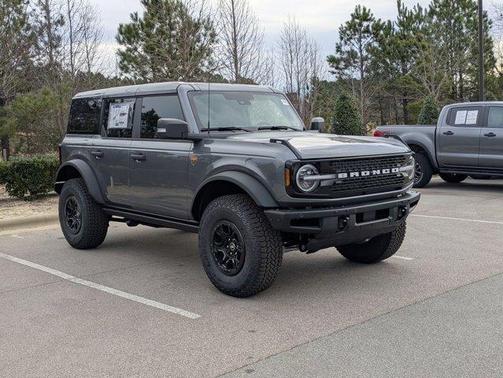 Carbonized Gray Metallic 2025 Ford Bronco Badlands SUV