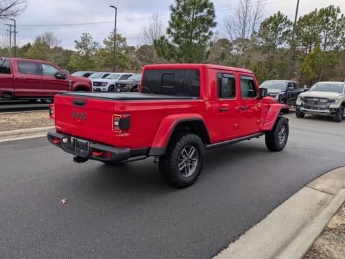 2024 Jeep Gladiator MOJAVE