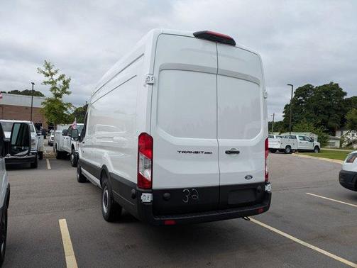 Oxford White 2026 Ford Transit-250 Base