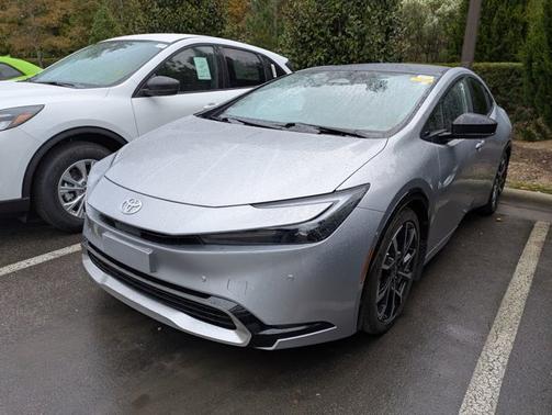 2025 Toyota Prius 