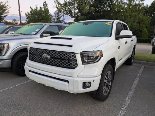 Cloth 2019 Toyota Tundra SR5