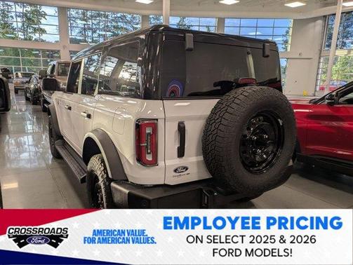 Oxford White 2026 Ford Bronco Outer Banks