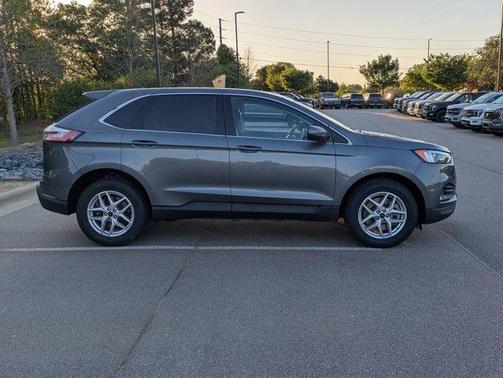 Gray Metallic 2024 Ford Edge SEL