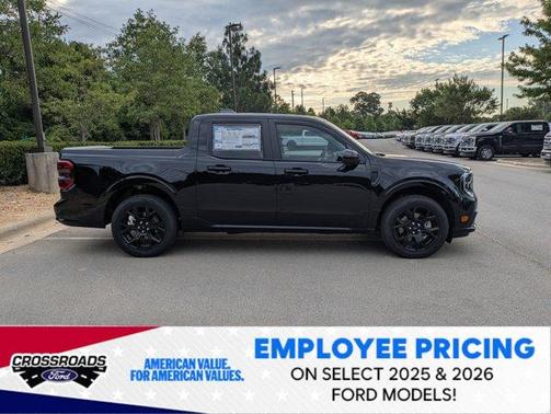 Shadow Black 2026 Ford Maverick Lobo High