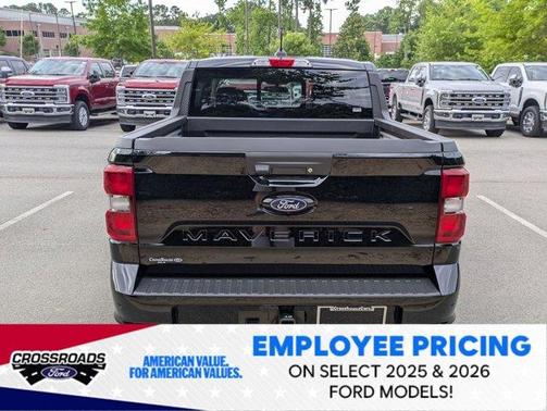 Shadow Black 2026 Ford Maverick Lobo High