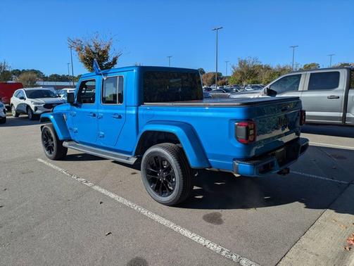 2023 Jeep Gladiator OVERLAND