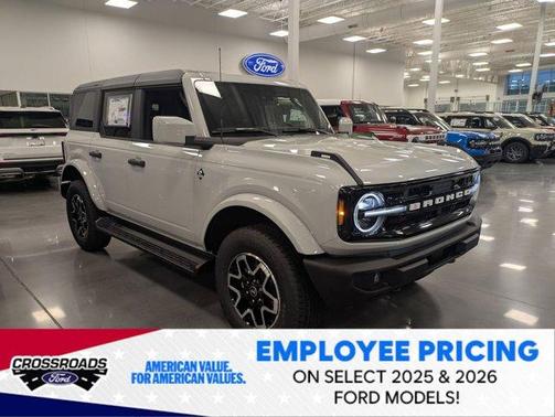 Avalanche Gray 2026 Ford Bronco Outer Banks