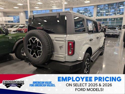 Avalanche Gray 2026 Ford Bronco Outer Banks
