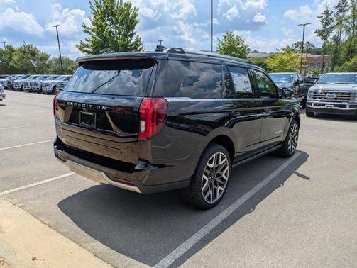 Agate Black Metallic 2026 Ford Expedition Platinum