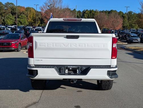2020 Chevrolet Silverado 1500 CUSTOM