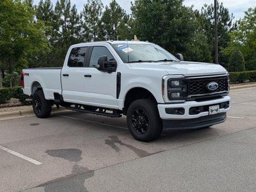 Oxford White 2024 Ford F-250 XL