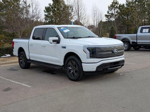 2024 Ford F-150 Lightning LARIAT