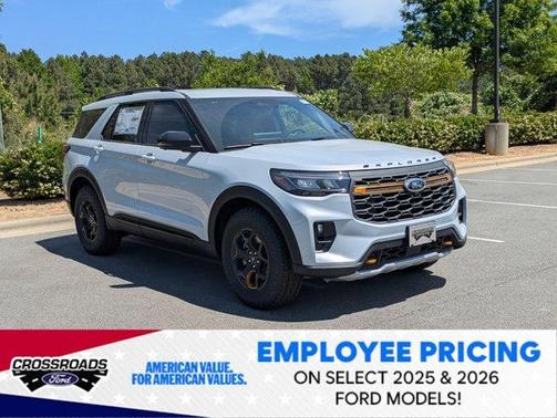 Space White Metallic 2026 Ford Explorer Tremor